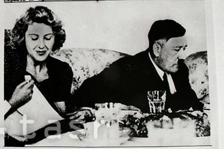 Nemecký vodca Adolf Hitler spustil operáciu Barbarossa