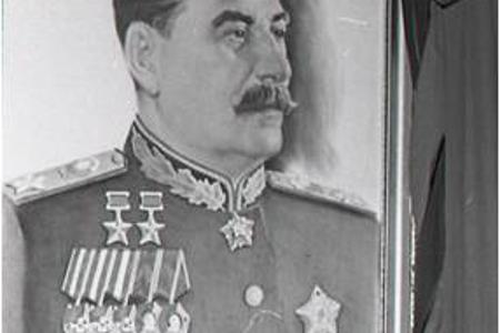 Všetko pod dozorom pomazaných hláv
