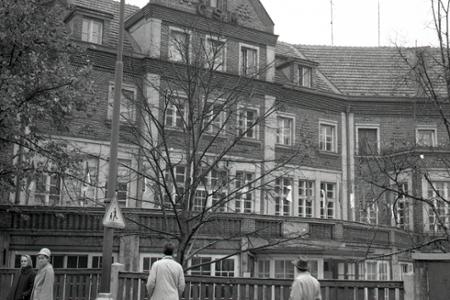 Rok 1964: V Bratislave otvorili prvé panoramatické kino v ČSSR