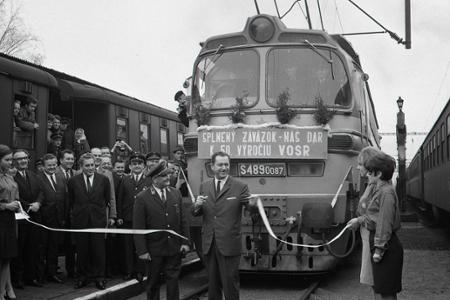 Rok 1967: Do Bratislavy prišiel prvý elektrický vlak z Prahy