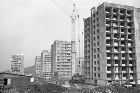 Rok 1974: Na západe Bratislavy vyrastá nové sídlisko Lamač-Podháj