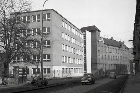 Rok 1961: V doprave pribudnú noví inžinieri 