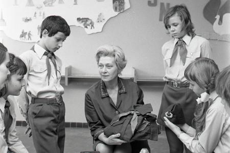 Rok 1976: Izby revolučných tradícií pomáhajú pri vyučovaní 