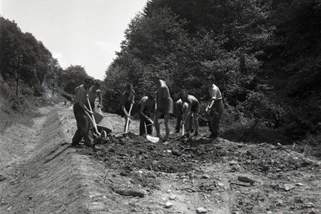 Rok 1955: Pri Košiciach budujú detskú železnicu