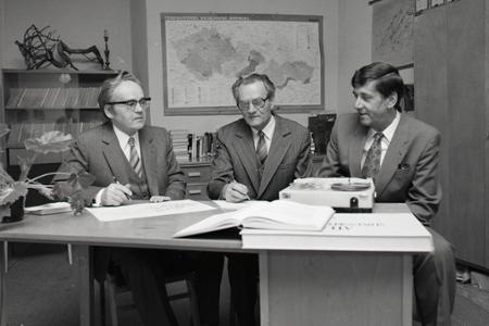 Rok 1987: Jazykovedný ústav SAV vydal Atlas slovenského jazyka 