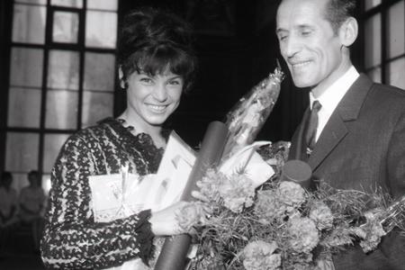 Rok 1966: Členovia SĽUK-u J. Kubánka a H. Melicherová sú Zaslúžilí umelci 
