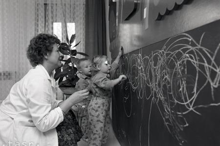 Rok 1983: Prvé interaktívne tabule pre deti