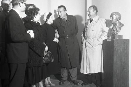 Rok 1956: Súborná výstava sochára Vojtecha Löfflera