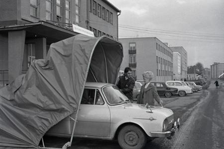 Rok 1973: Motoristický hit - skladacie autogaráže