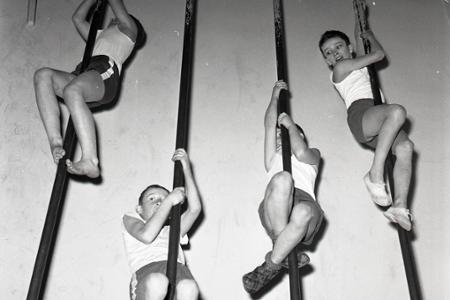 Rok 1964: Viac telesnej výchovy aj mimo škôl