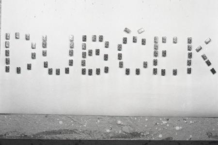 Rok 1968: Odznak s podobizňou Alexandra Dubčeka ide na dračku