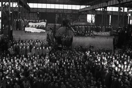 Rok 1952:Záväzky a údernícke plány na počesť VOSR