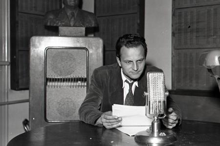 Rok 1954:Rozhlas rozdáva poslucháčom chladničky aj ošípané  