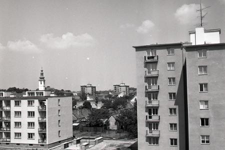Plnia sa plány socialistickej výstavby v Pezinku