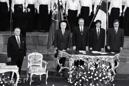 Rok 1993: Inaugurácia prvého prezidenta samostatnej SR