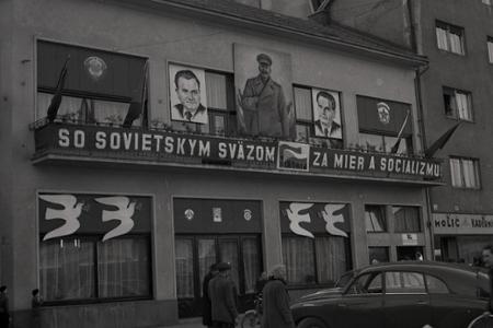 Rok 1951:Bratislavská kaviareň Astória sa premenila na Klub ZČSSP