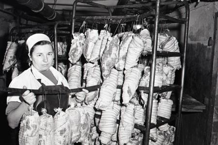 Rok 1972: Zvyšuje sa hygiena a statočnosť predaja mäsových výrobkov